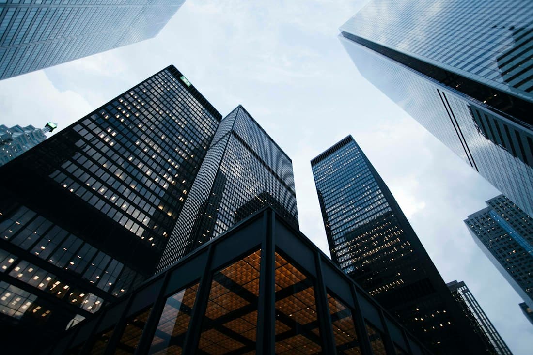 Illustrative modern glass architecture